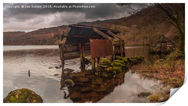 Abandoned boat house Print by Lee Sutton