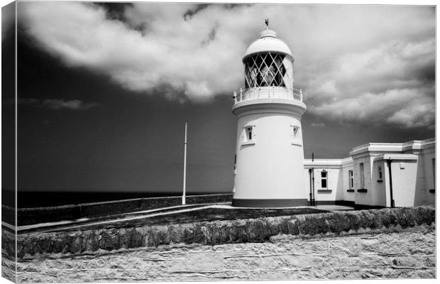 Pendeen Lighthouse Canvas Print by David Hare