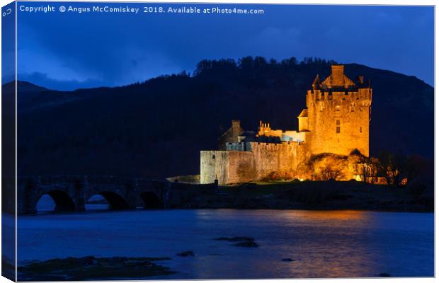 Eilean Donan Castle at twilight Canvas Print by Angus McComiskey
