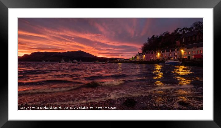 Sunrise from the shore below Beaumont crescent Framed Mounted Print by Richard Smith