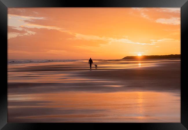 Bamburgh beach sunrise Framed Print by Tony Higginson