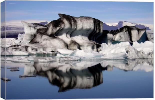  Jökulsárlón Glacier Lagoon Canvas Print by Tony Bates