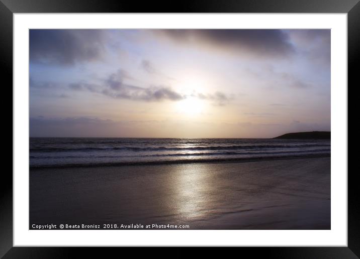 Sunset on Barry Island  Framed Mounted Print by Beata Bronisz