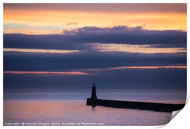 Tynemouth Lighthouse sunrise  Print by Hannan Images