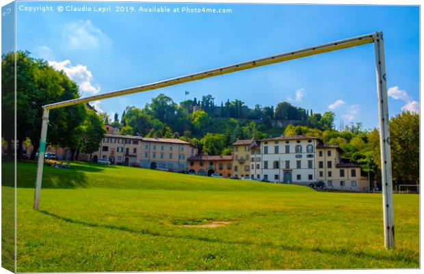 The street into the goal posts Canvas Print by Claudio Lepri