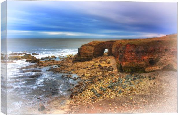 Whitburn Arch 1 Canvas Print by kevin wise