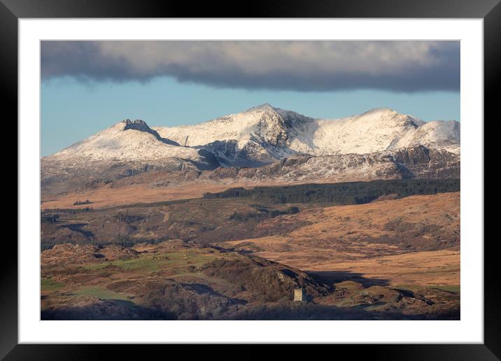 Snowdon and Dolwyddelan castle Framed Mounted Print by Rory Trappe