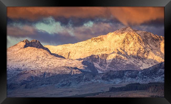 Snowdon Framed Print by Rory Trappe
