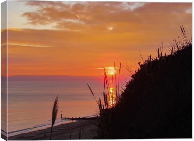 Radiant Sunset Bliss in Bournemouth  Canvas Print by Beryl Curran