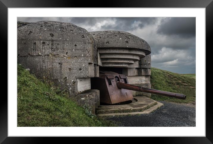 The German gun battery of Longues-sur-Mer, Normand Framed Mounted Print by George Robertson