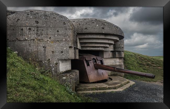 The German gun battery of Longues-sur-Mer, Normand Framed Print by George Robertson