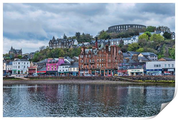 Picturesque Oban Print by Valerie Paterson
