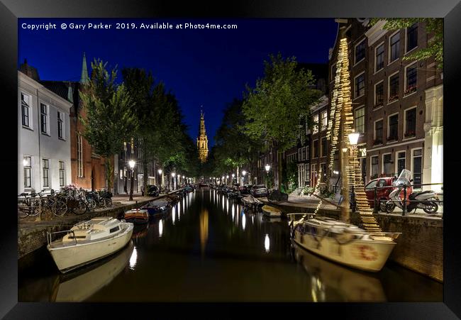 Amsterdam canal, at night Framed Print by Gary Parker