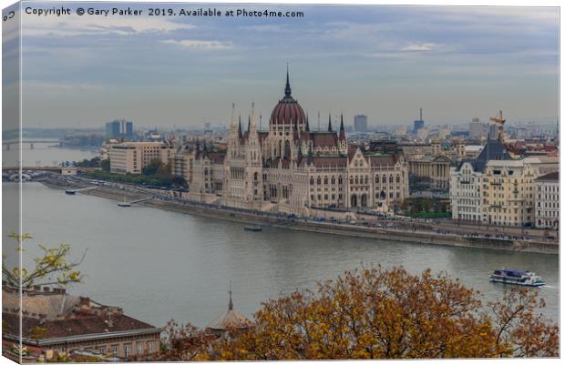 Budapest Parliament building on the river Danube Canvas Print by Gary Parker