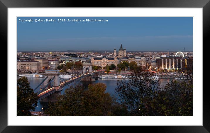 Szechenyi chain bridge, budapest, early evening Framed Mounted Print by Gary Parker