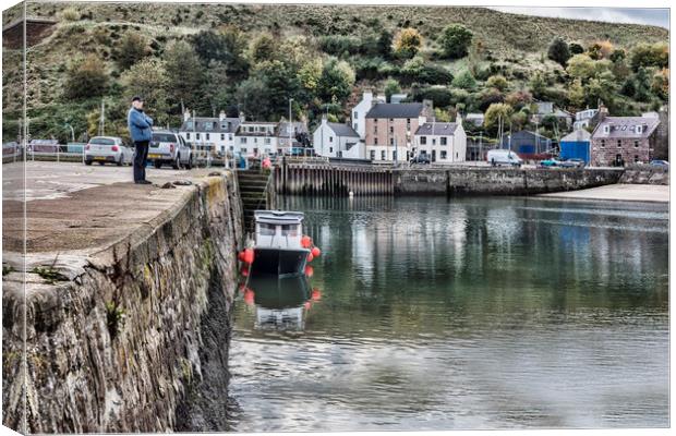 Stonehaven Canvas Print by Valerie Paterson