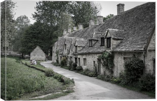 Arlington Row at Bibury in the Cotswolds Canvas Print by Linda Cooke