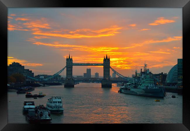 sunrise over londons towerbridge  Framed Print by Emma whipple