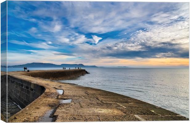Winter Sunrise from the Cobb Wall at Lyme Regis    Canvas Print by Susie Peek