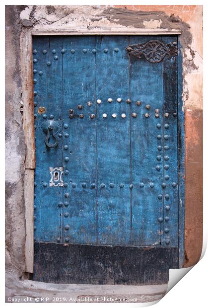 Ancient blue door in the old town of Marrakesh Print by Lensw0rld 