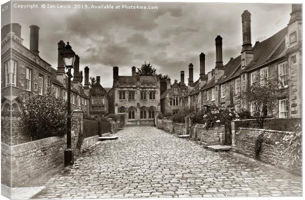 Vicars Close In The City Of Wells Canvas Print by Ian Lewis