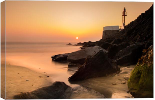Sunrise at Looe Pier Canvas Print by Oxon Images