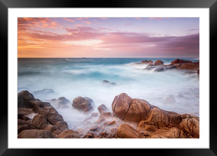 Sunset at cobo bay Guernsey  Framed Mounted Print by chris smith