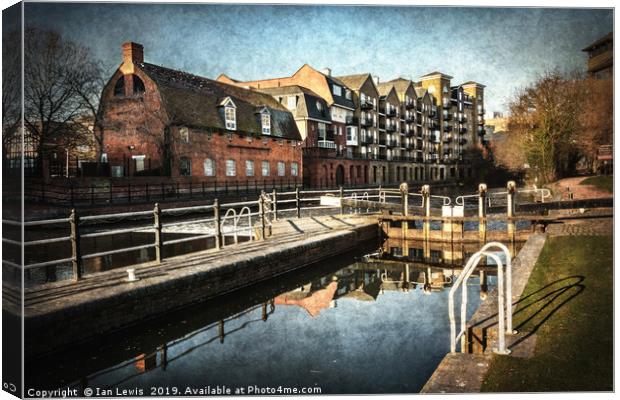 County Lock and Brewery Stables Reading Canvas Print by Ian Lewis
