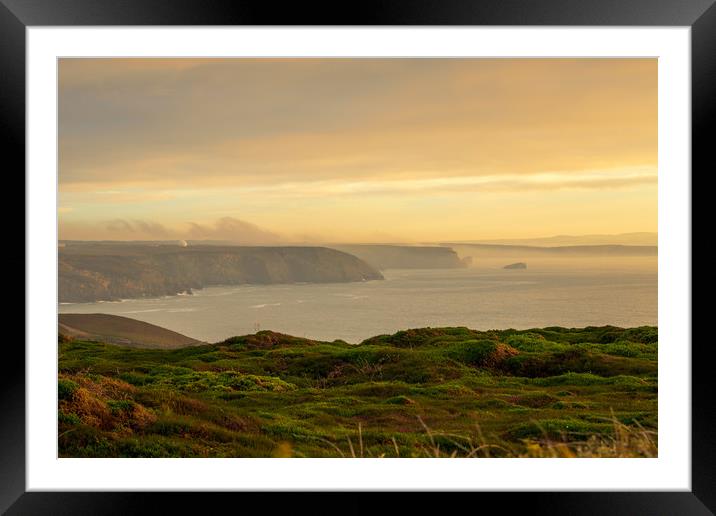 Cornwall sunset  Framed Mounted Print by chris smith