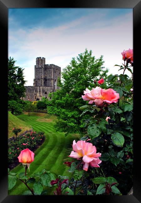 Windsor Castle Home To The Queen Berkshire Framed Print by Andy Evans Photos