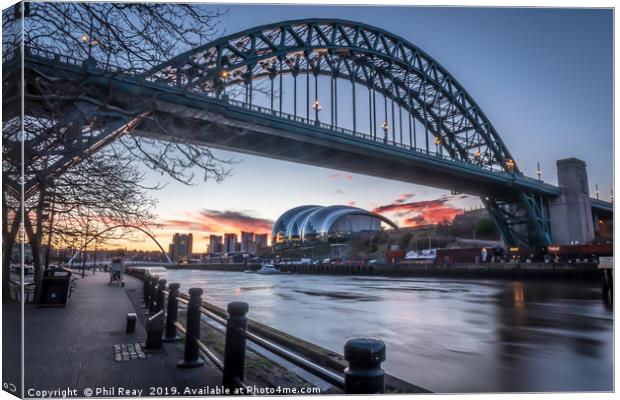 Sunrise on the Tyne  Canvas Print by Phil Reay