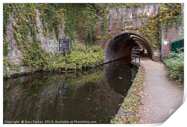 The Edgbaston Tunnel, Worcester Birmingham canal Print by Gary Parker