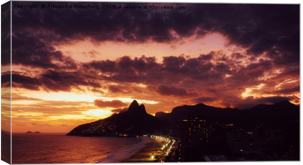 Ipanema, Rio de Janeiro, Brazil sunset Canvas Print by Alexandre Rotenberg