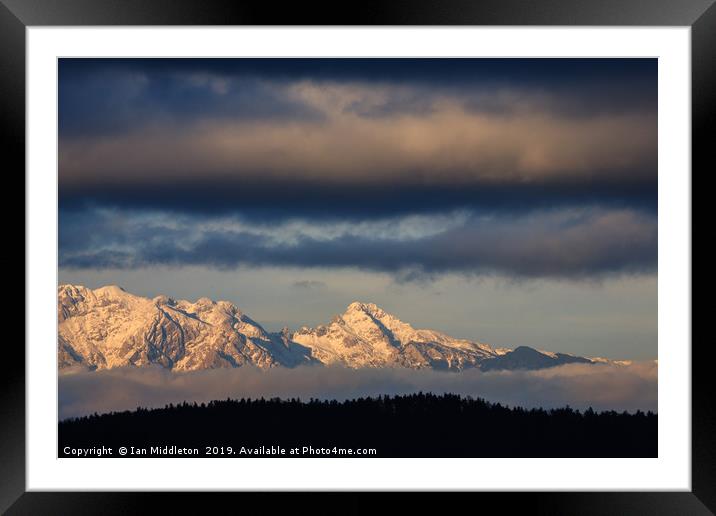 Mountain peaks, Kamnik Alps, Slovenia. Framed Mounted Print by Ian Middleton