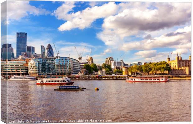 London, view from the boat on the Thames river Canvas Print by Malgorzata Larys