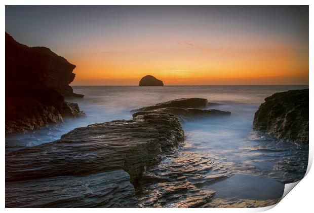 End of the day at Trebarwith strand north Cornwall Print by Eddie John