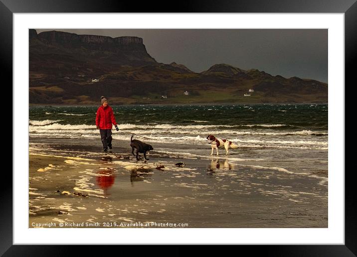 Dog walking on the beach 'an Corran' at Staffin Framed Mounted Print by Richard Smith