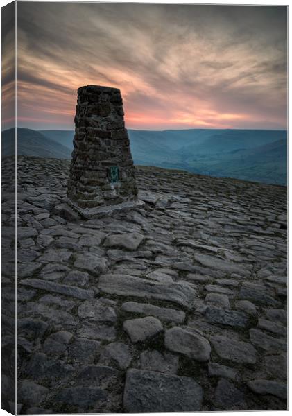 Mam tor  Canvas Print by Paul Andrews