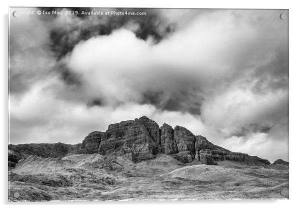 Old Man Of Storr, Isle Of Skye, Scotland Acrylic by The Tog