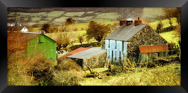 The Farmhouse. Framed Print by Stephen Maxwell