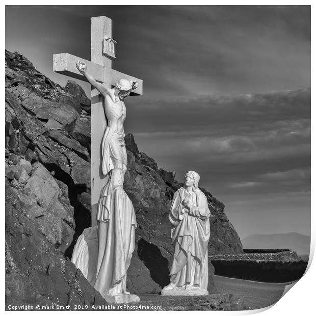 Statue of the Crucifixion, Slea Head Drive  Print by mark Smith
