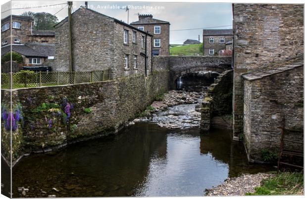 Hawes old village Canvas Print by Kevin White