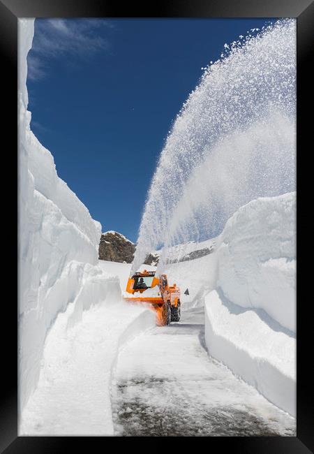 Snow blower Framed Print by Paolo Seimandi