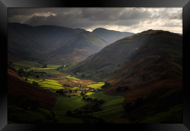 The lake district  Framed Print by chris smith