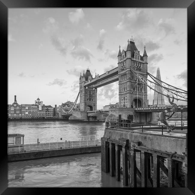 LONDON 03 Framed Print by Tom Uhlenberg