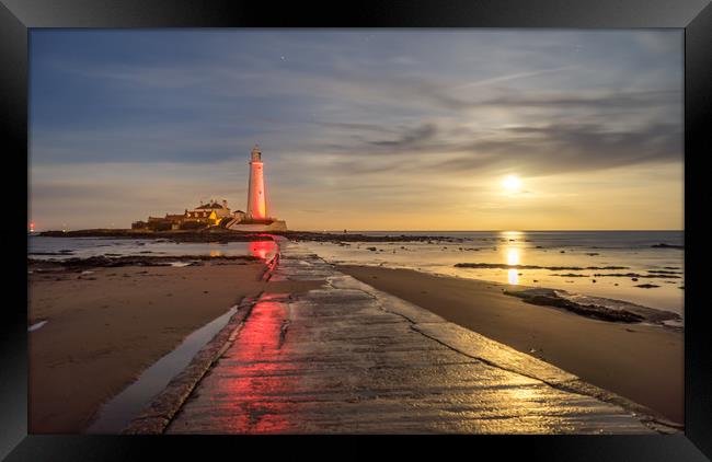 Red lighthouse at night Sailors delight Framed Print by Naylor's Photography