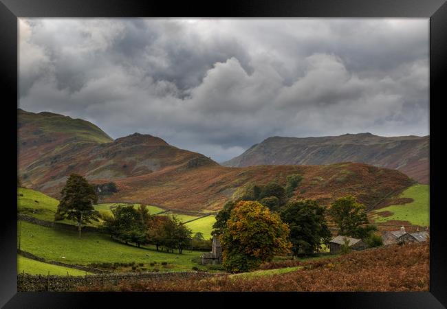 Brecon beacons Framed Print by chris smith