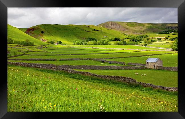 Mam Tor in the Hope Valley Framed Print by Darren Burroughs