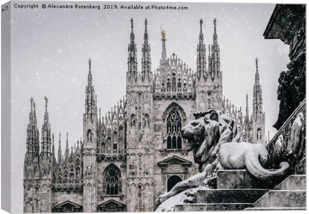 Snow falling at Piazza del Duomo in Milan, Italy Canvas Print by Alexandre Rotenberg
