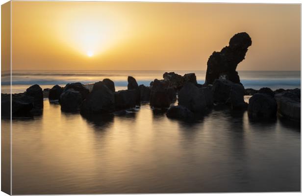Tenerife sunset  Canvas Print by chris smith